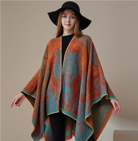 Cait - Chique Boho Poncho
